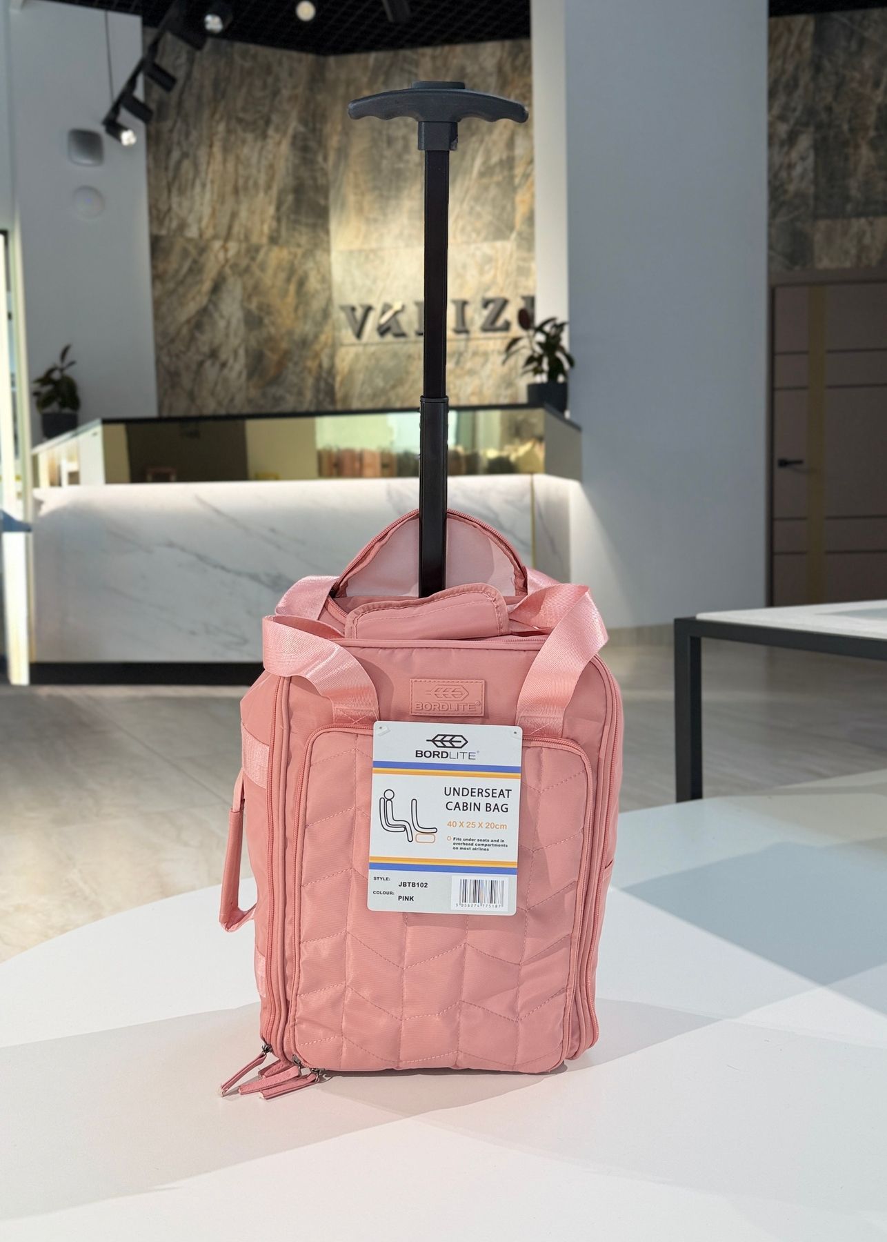 Сумка - валіза на колесах ручна поклажа для Wizz Air Ryanair рожева Low-Bag-2 фото