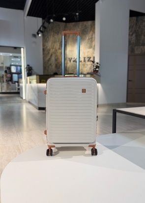 Чемодан средний с фронтальным открытием и расширением белый FR-67103-M фото