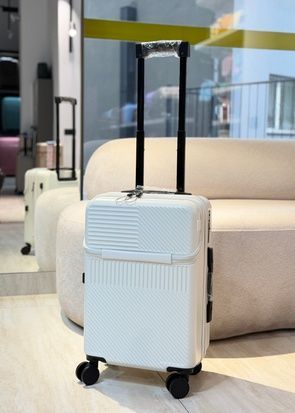 Smart валіза з полікарбонату з USB та відділенням для ноутбуку білий Smart-S фото