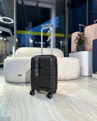 Чемодан из полипропилена ручная кладь Wizz Air Ryanair черный Low-P фото