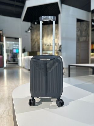 Чемодан из полипропилена ручная кладь Wizz Air Ryanair графит Low-P02 фото