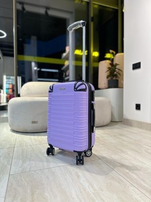 Валіза пластикова для ручної поклажі S+ (55 см) бузкова K-01-S+ фото