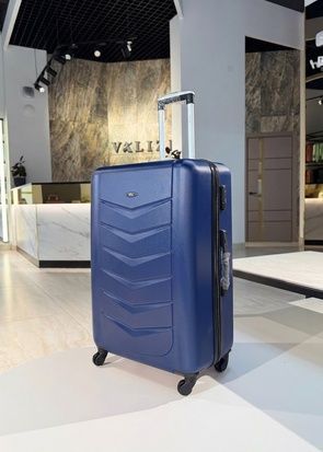 Большой чемодан пластиковый с поликарбонатом в составе темно-синий RG-01L фото