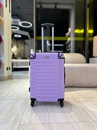 Валіза пластикова M (60 см) бузкова K-01-M фото
