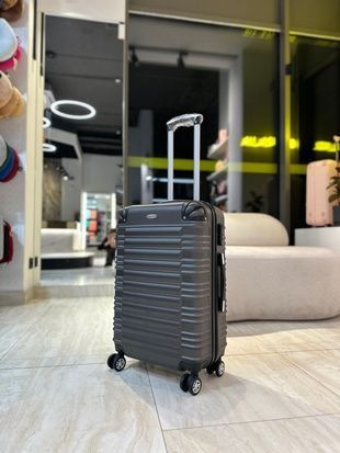 Валіза пластикова M+ (65 см) графіт K-01-M+ фото